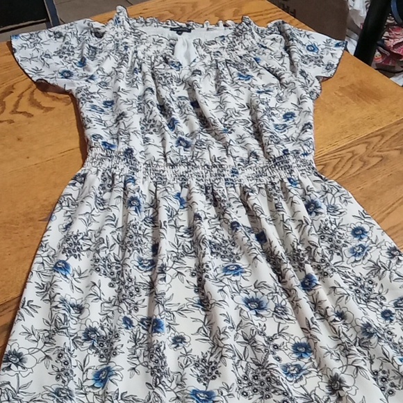 TALBOTS Womens SMALL Dress FLORAL LONG Used Preowned Cocktail Party Flowers - Picture 3 of 7